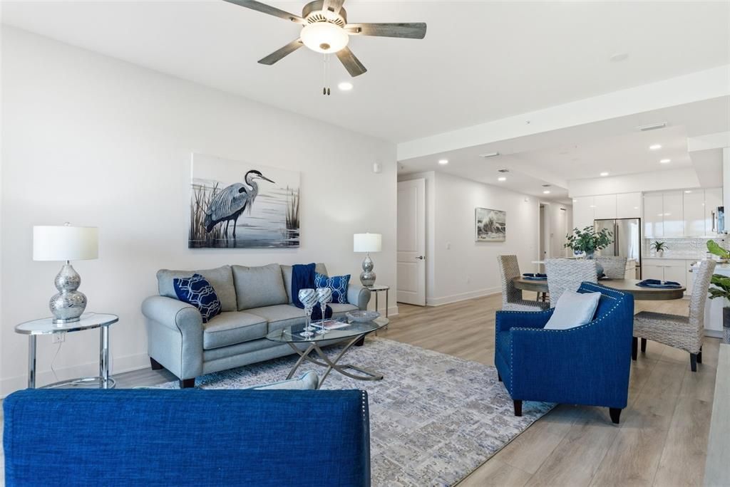 Active With Contract: $999,490 (3 beds, 3 baths, 1827 Square Feet)