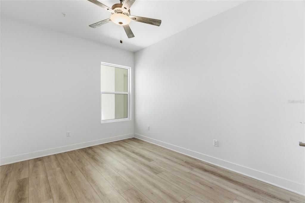Active With Contract: $999,490 (3 beds, 3 baths, 1827 Square Feet)