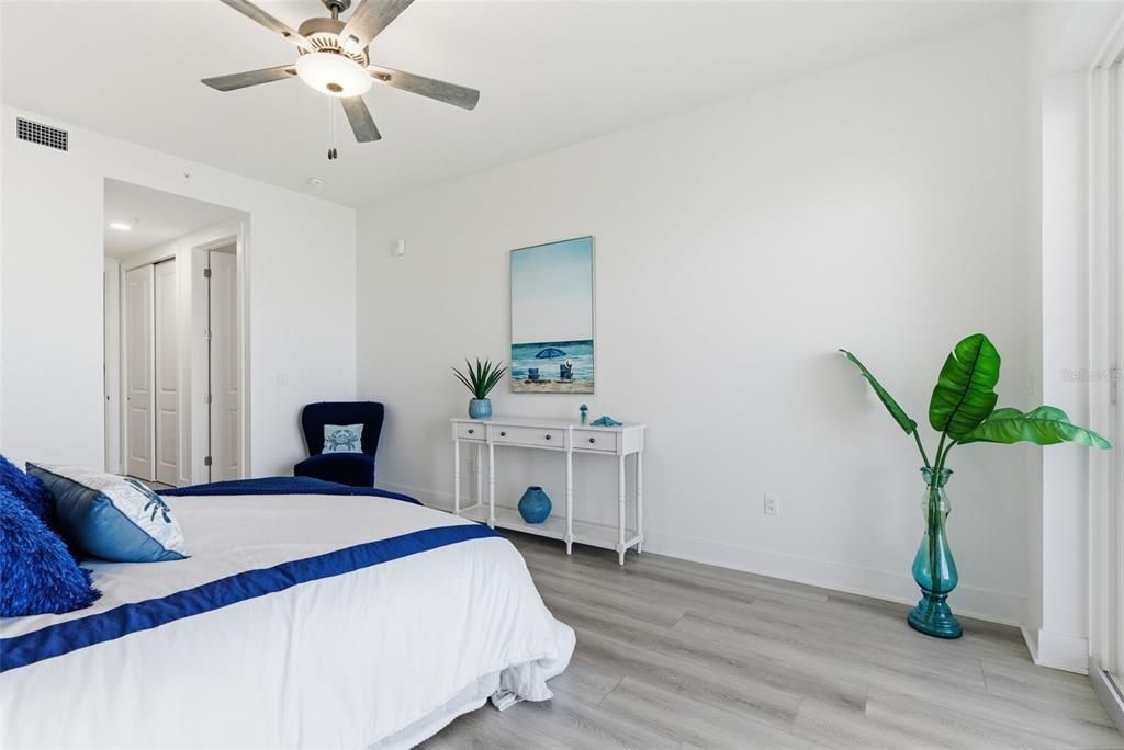 Active With Contract: $999,490 (3 beds, 3 baths, 1827 Square Feet)