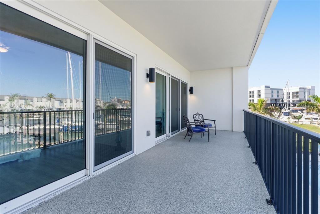 Active With Contract: $999,490 (3 beds, 3 baths, 1827 Square Feet)