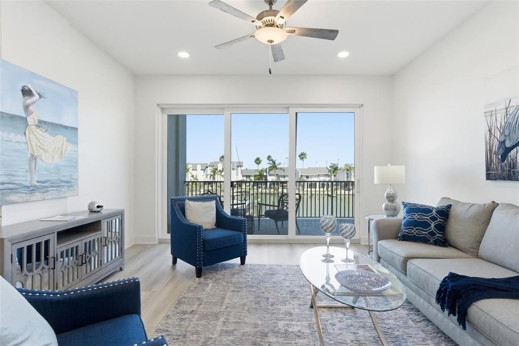 Active With Contract: $999,490 (3 beds, 3 baths, 1827 Square Feet)
