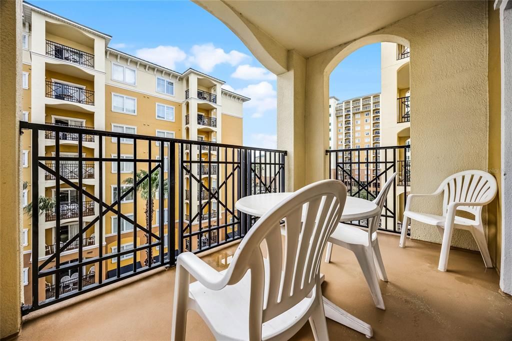 Active With Contract: $176,500 (3 beds, 2 baths, 1231 Square Feet)