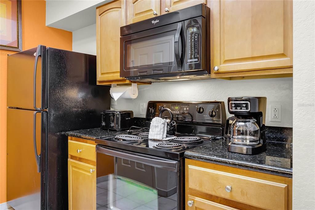 Active With Contract: $176,500 (3 beds, 2 baths, 1231 Square Feet)