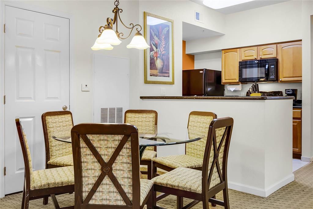 Active With Contract: $176,500 (3 beds, 2 baths, 1231 Square Feet)