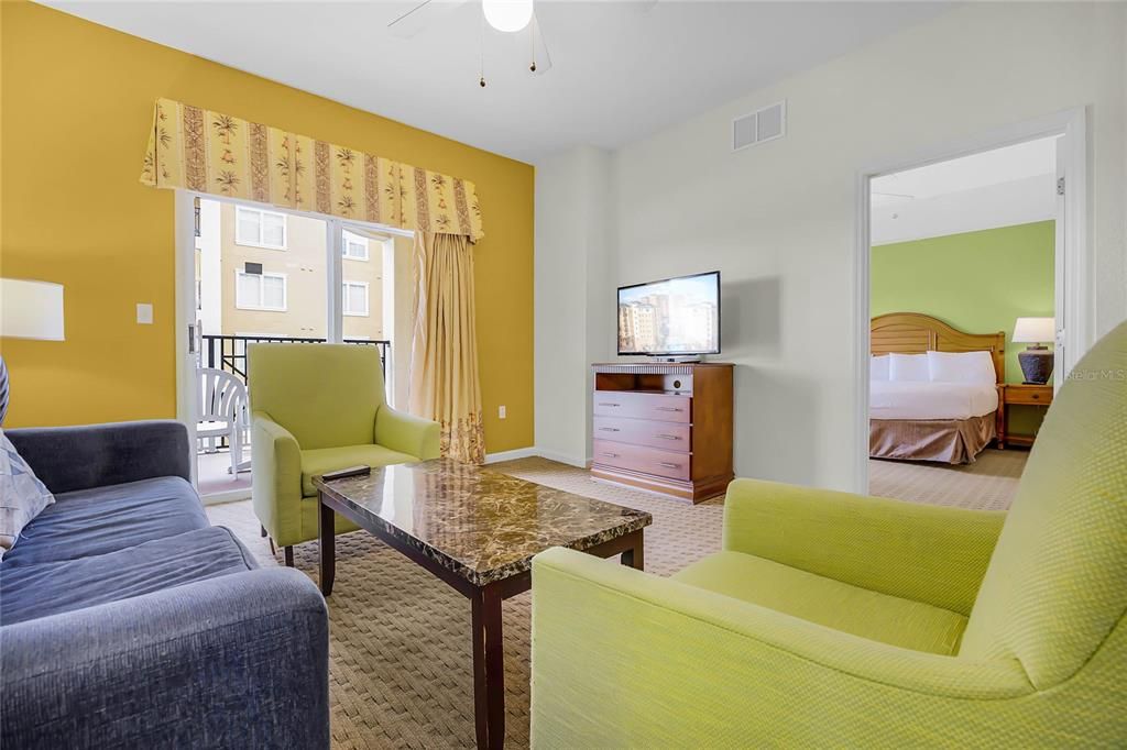 Active With Contract: $176,500 (3 beds, 2 baths, 1231 Square Feet)