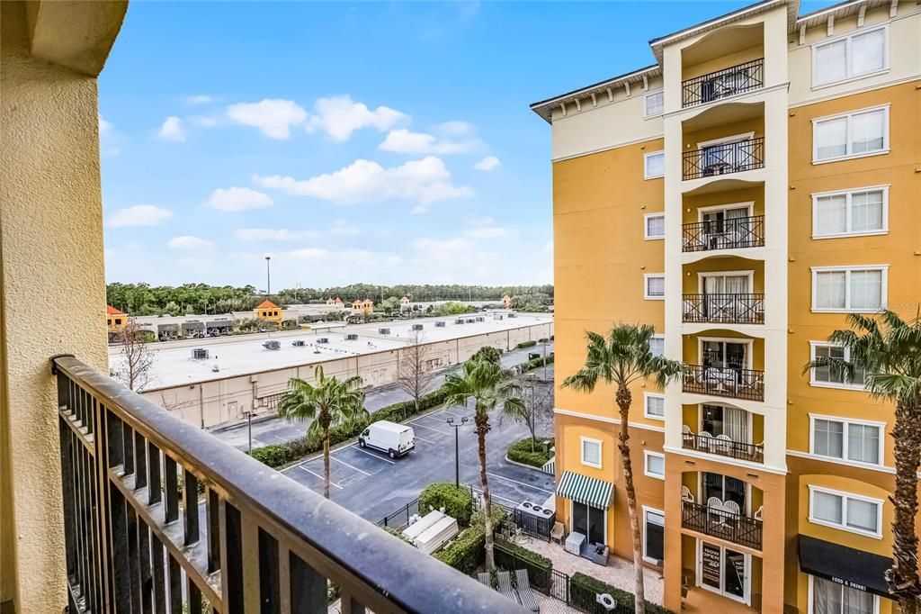 Active With Contract: $176,500 (3 beds, 2 baths, 1231 Square Feet)