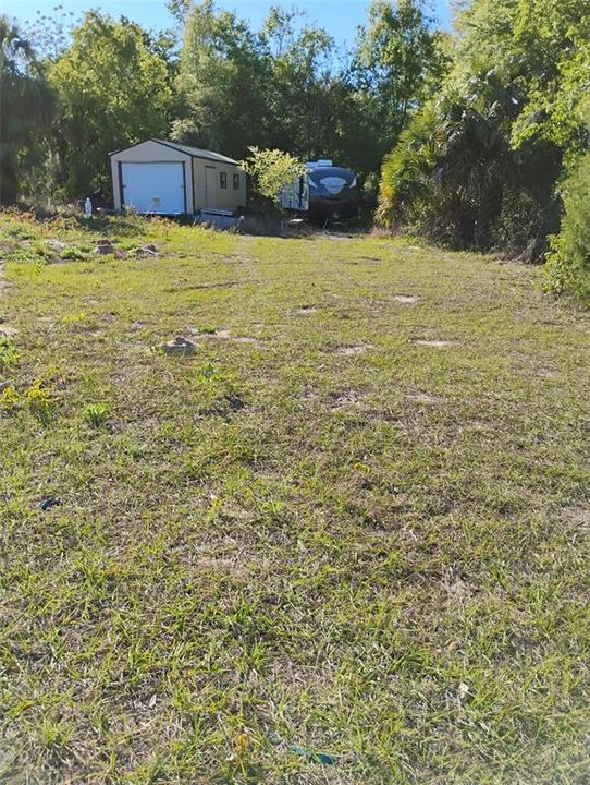 待售: $970,000 (11.60 acres)