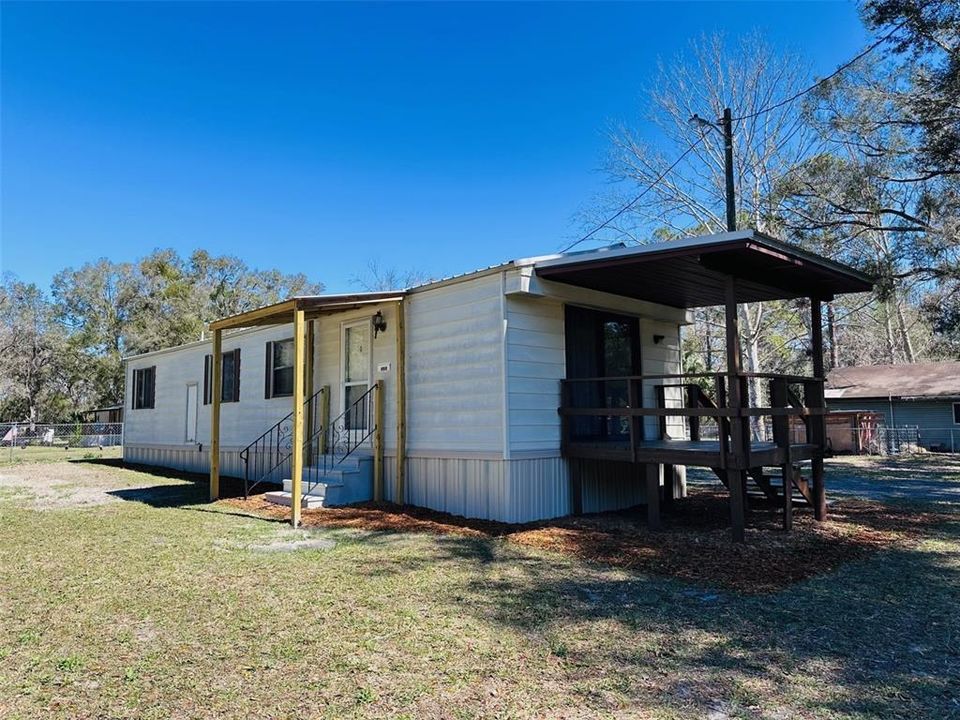 For Sale: $75,900 (2 beds, 1 baths, 672 Square Feet)