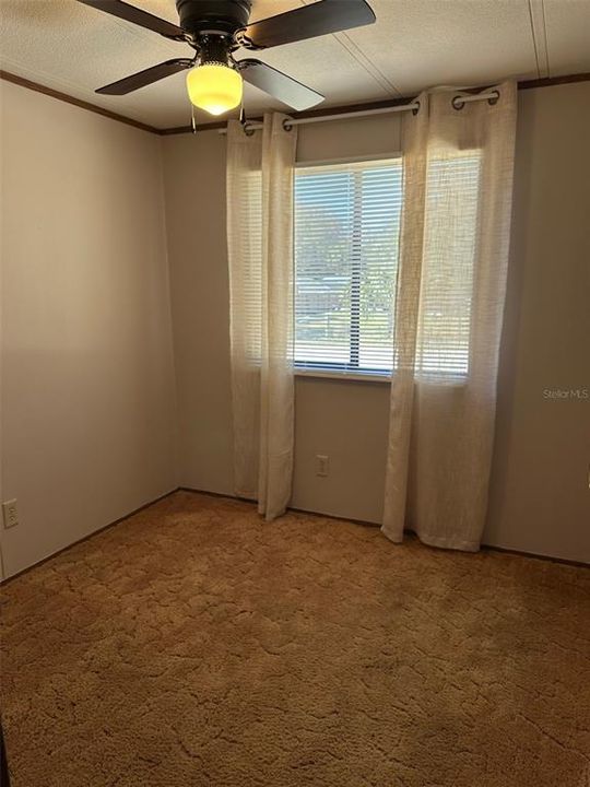 For Sale: $75,900 (2 beds, 1 baths, 672 Square Feet)