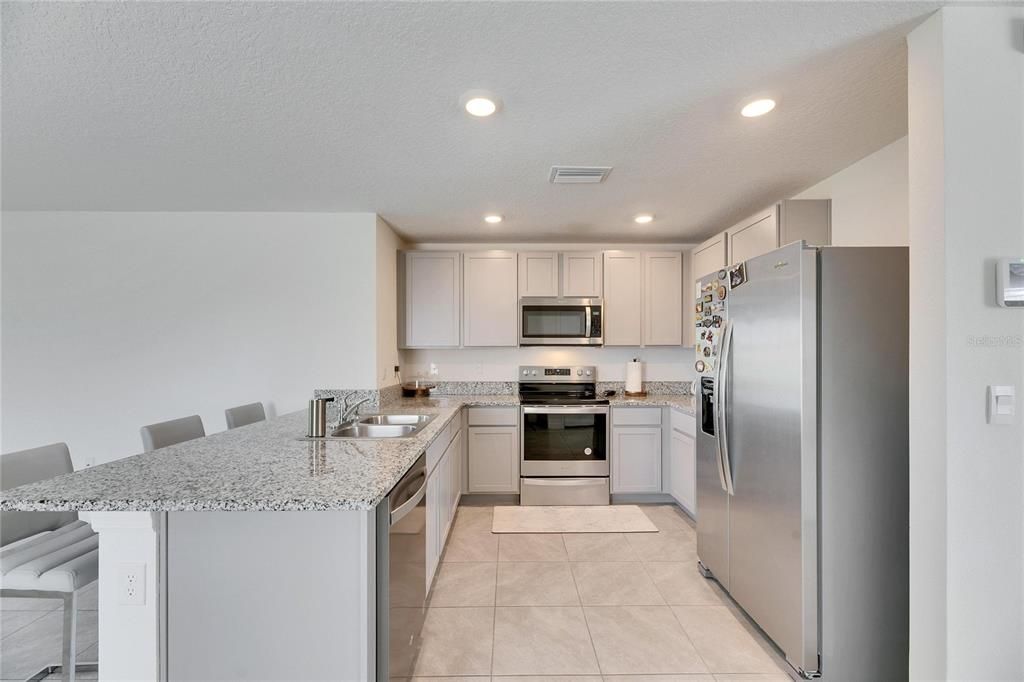 Active With Contract: $275,000 (3 beds, 2 baths, 1459 Square Feet)