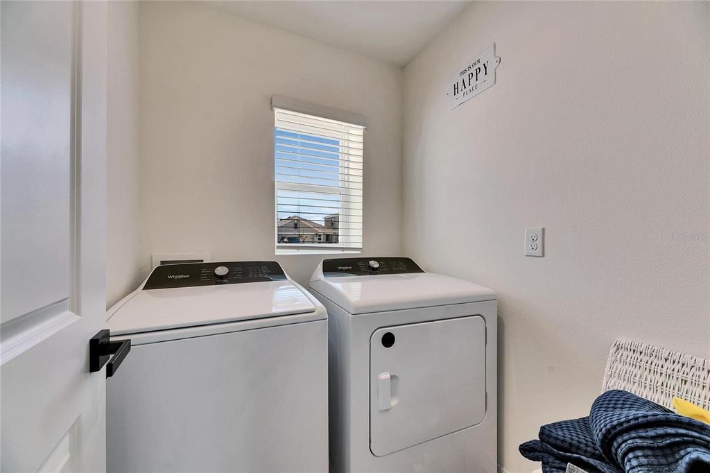 Active With Contract: $275,000 (3 beds, 2 baths, 1459 Square Feet)