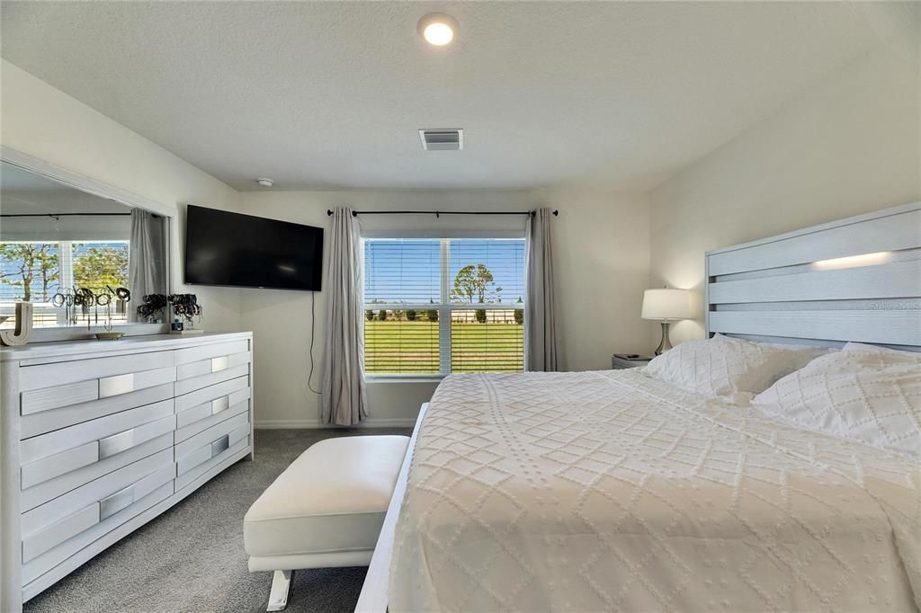 Active With Contract: $275,000 (3 beds, 2 baths, 1459 Square Feet)