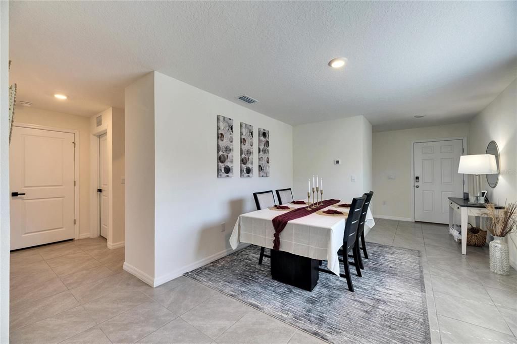 Active With Contract: $275,000 (3 beds, 2 baths, 1459 Square Feet)