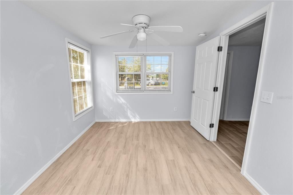 待售: $175,000 (3 贝兹, 3 浴室, 808 平方英尺)