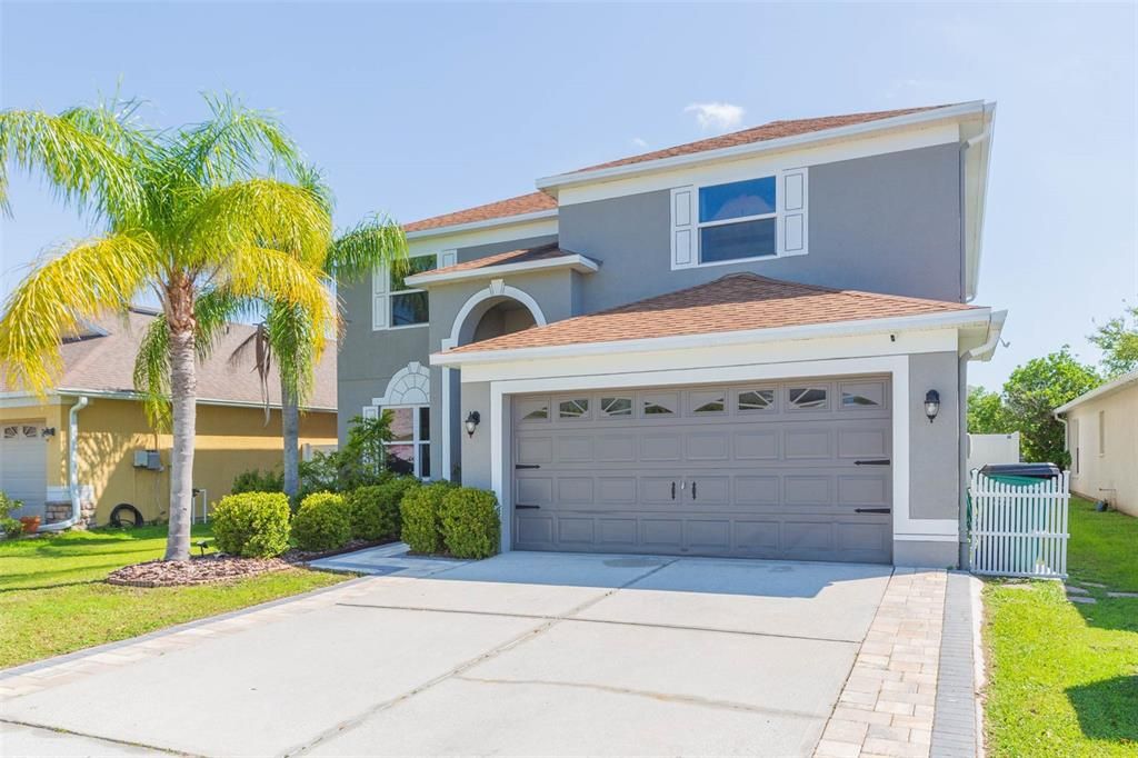 最近售出: $479,900 (6 贝兹, 3 浴室, 2998 平方英尺)