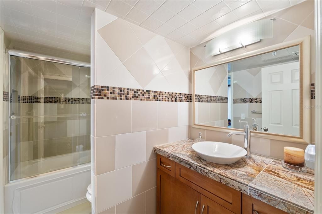 En Venta: $630,000 (2 camas, 2 baños, 1476 Pies cuadrados)