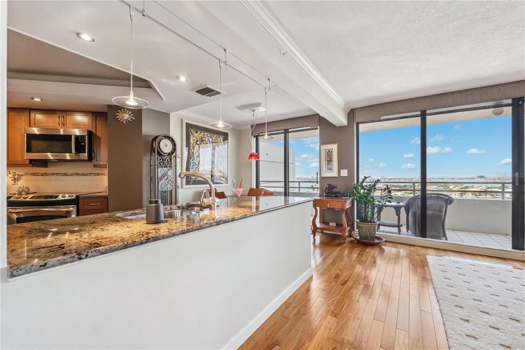 En Venta: $630,000 (2 camas, 2 baños, 1476 Pies cuadrados)