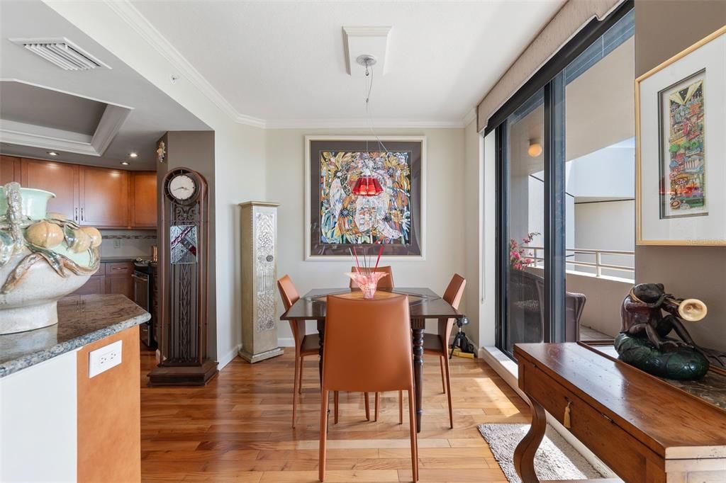 En Venta: $630,000 (2 camas, 2 baños, 1476 Pies cuadrados)