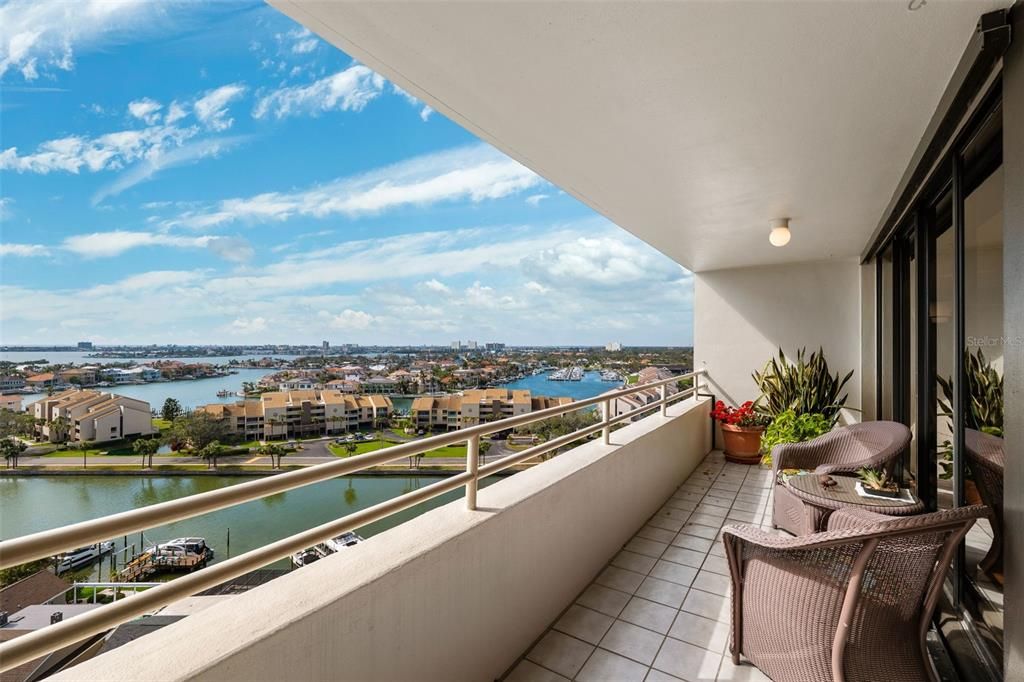 En Venta: $630,000 (2 camas, 2 baños, 1476 Pies cuadrados)