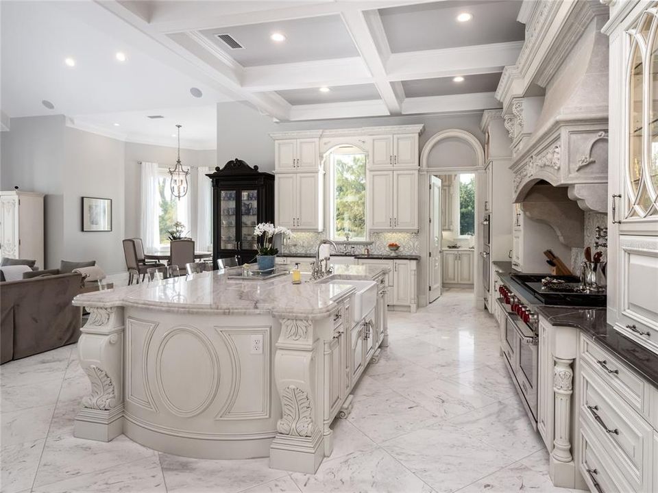 待售: $7,995,000 (6 贝兹, 7 浴室, 10674 平方英尺)