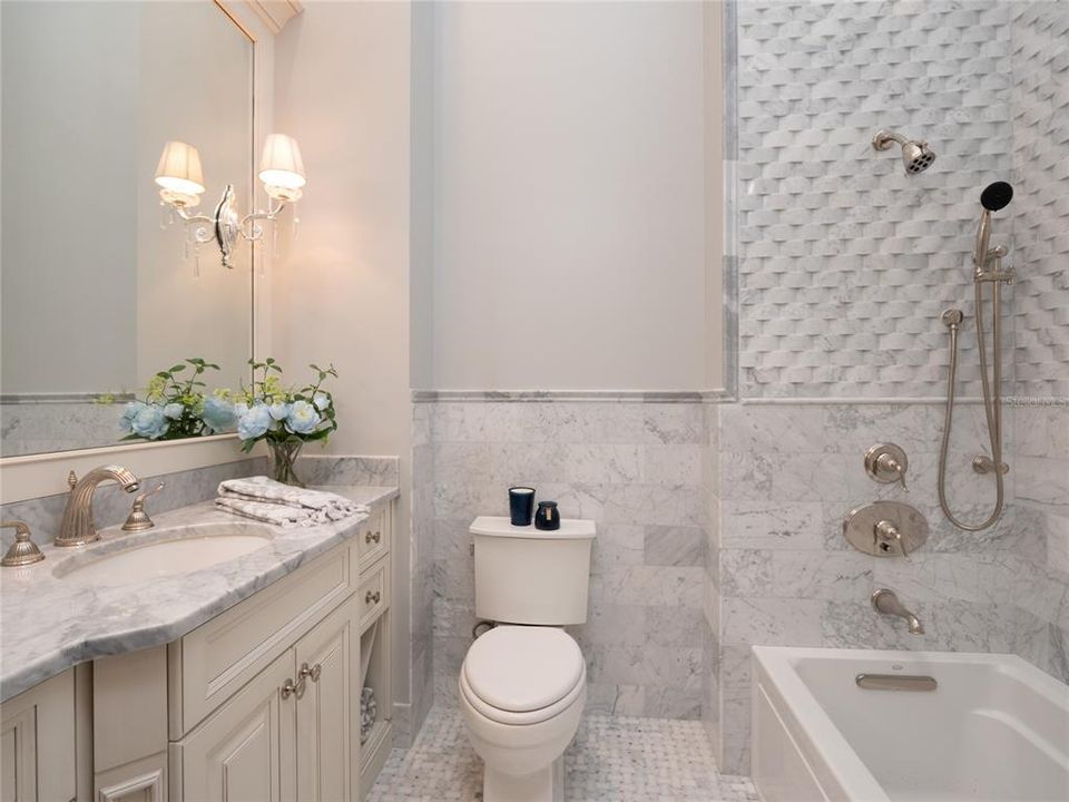 待售: $7,995,000 (6 贝兹, 7 浴室, 10674 平方英尺)