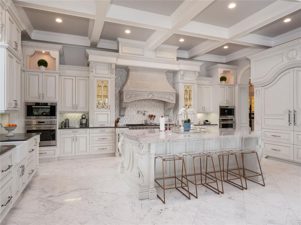 待售: $7,995,000 (6 贝兹, 7 浴室, 10674 平方英尺)