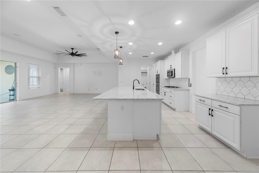 Active With Contract: $675,000 (5 beds, 4 baths, 3334 Square Feet)