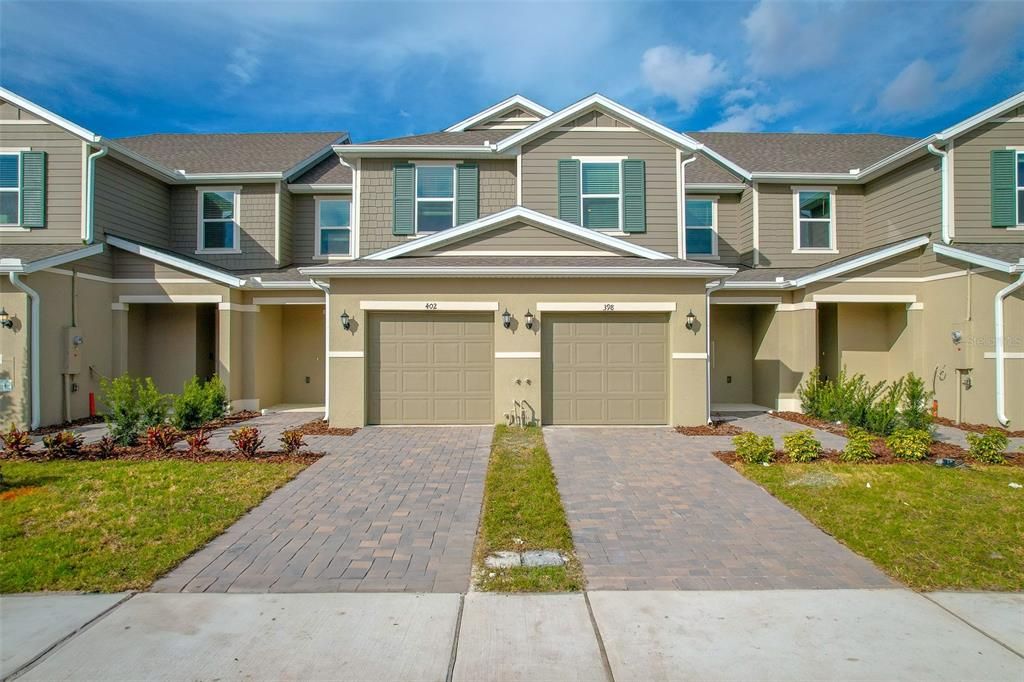 Recently Rented: $1,750 (3 beds, 2 baths, 1463 Square Feet)