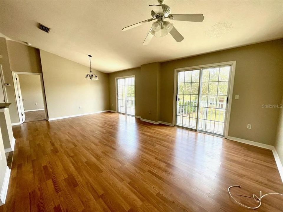 En Venta: $224,900 (2 camas, 2 baños, 1176 Pies cuadrados)