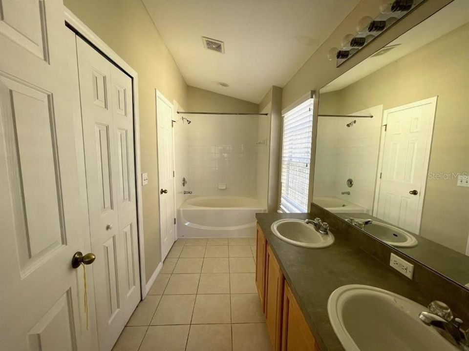 En Venta: $224,900 (2 camas, 2 baños, 1176 Pies cuadrados)