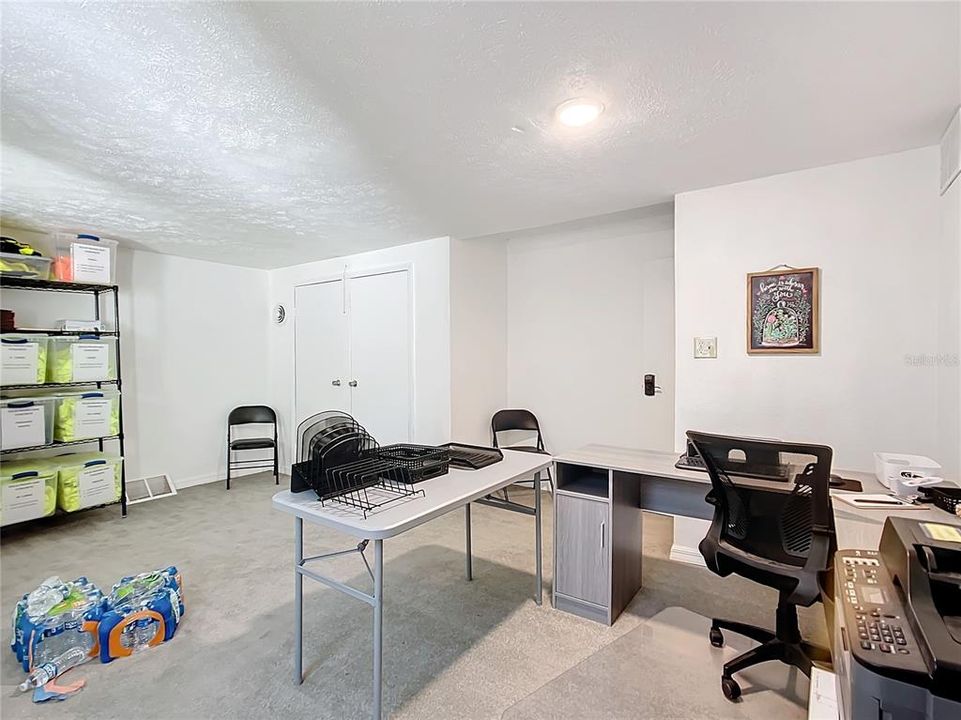 合同活跃: $599,000 (0 贝兹, 0 浴室, 2264 平方英尺)