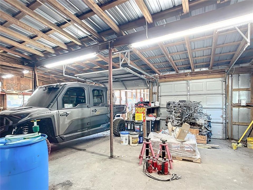 合同活跃: $599,000 (0 贝兹, 0 浴室, 2264 平方英尺)