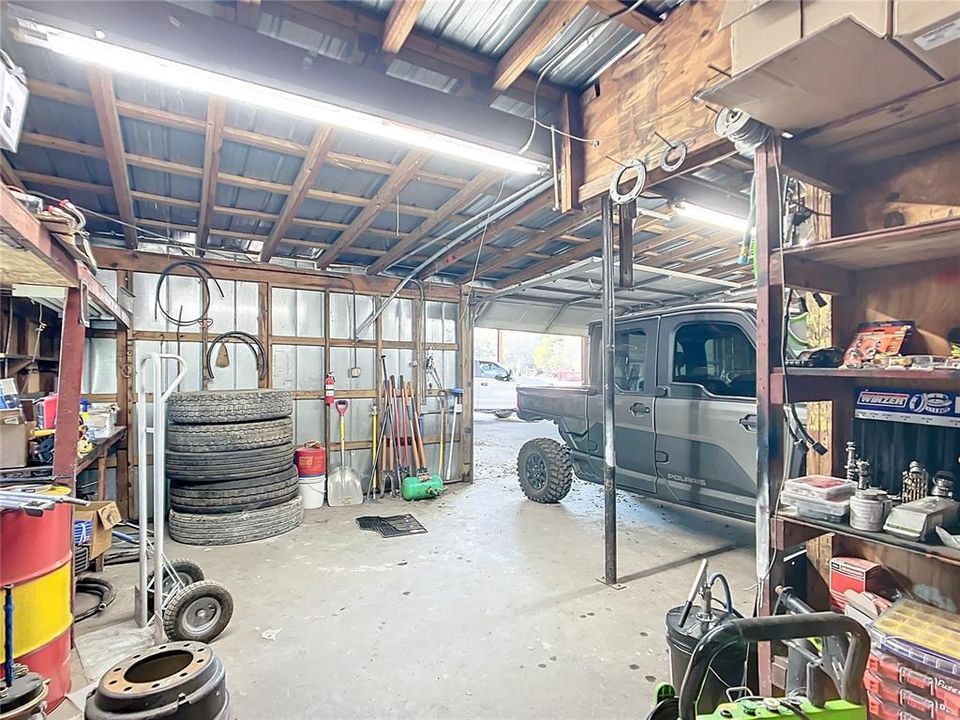 合同活跃: $599,000 (0 贝兹, 0 浴室, 2264 平方英尺)