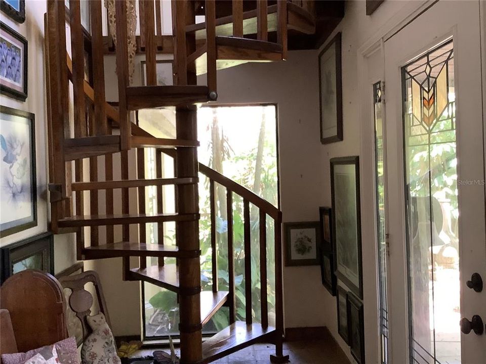 En Venta: $875,000 (4 camas, 3 baños, 2696 Pies cuadrados)