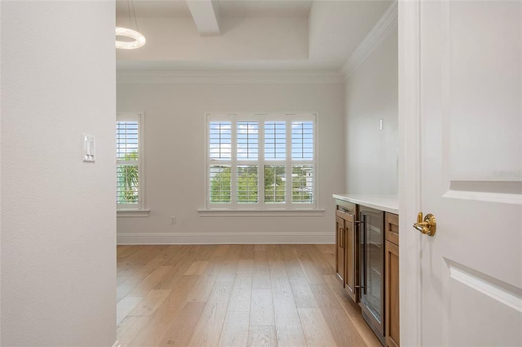 For Sale: $1,999,900 (6 beds, 5 baths, 5137 Square Feet)