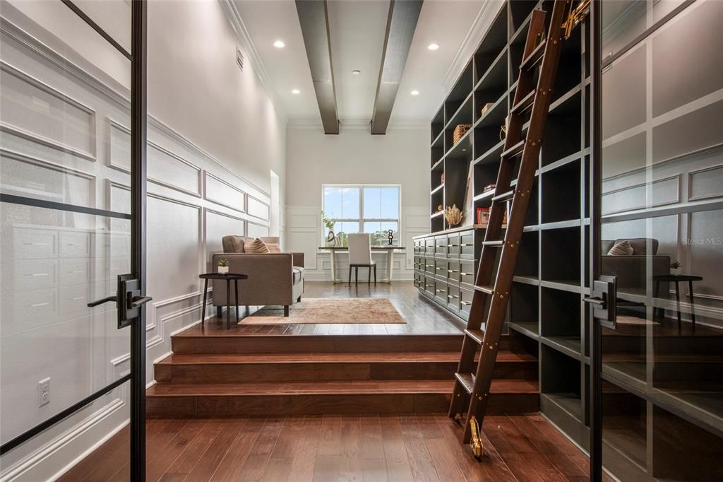 For Sale: $1,999,900 (6 beds, 5 baths, 5137 Square Feet)