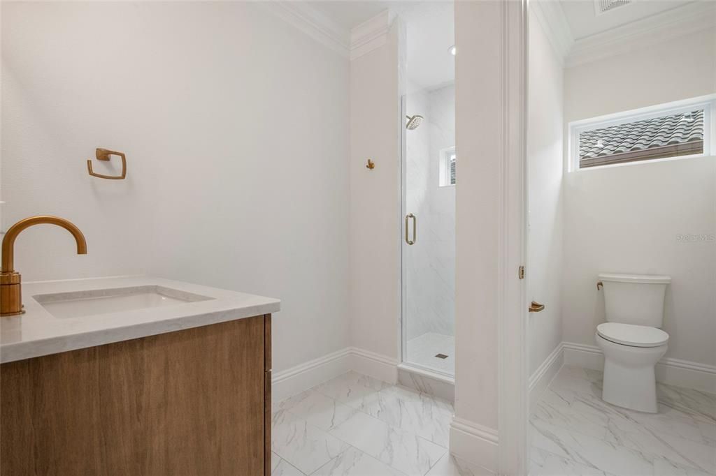 For Sale: $1,999,900 (6 beds, 5 baths, 5137 Square Feet)