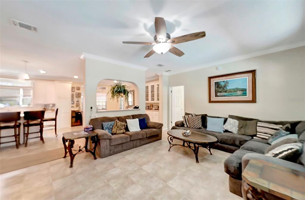 En Venta: $674,900 (3 camas, 2 baños, 1860 Pies cuadrados)