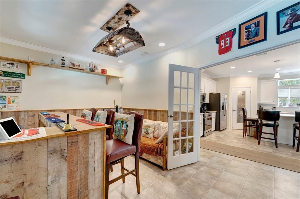 En Venta: $674,900 (3 camas, 2 baños, 1860 Pies cuadrados)