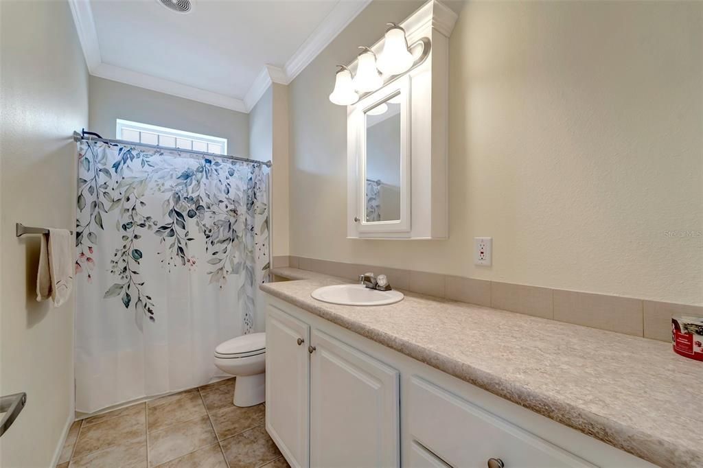 En Venta: $674,900 (3 camas, 2 baños, 1860 Pies cuadrados)