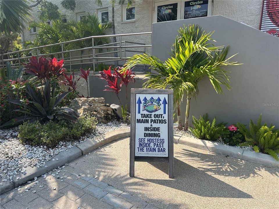 En Venta: $699,000 (5 camas, 3 baños, 3222 Pies cuadrados)