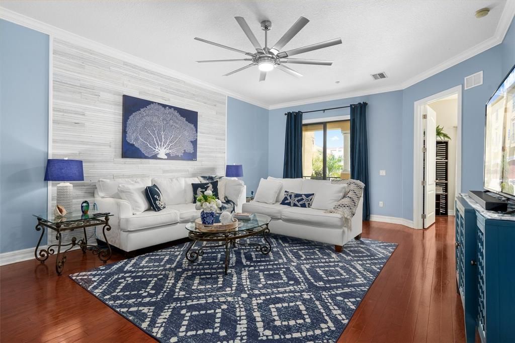 En Venta: $699,000 (5 camas, 3 baños, 3222 Pies cuadrados)