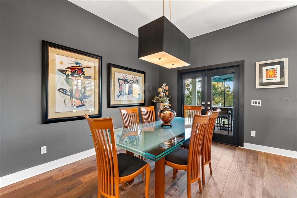 For Sale: $1,083,000 (3 beds, 2 baths, 2692 Square Feet)