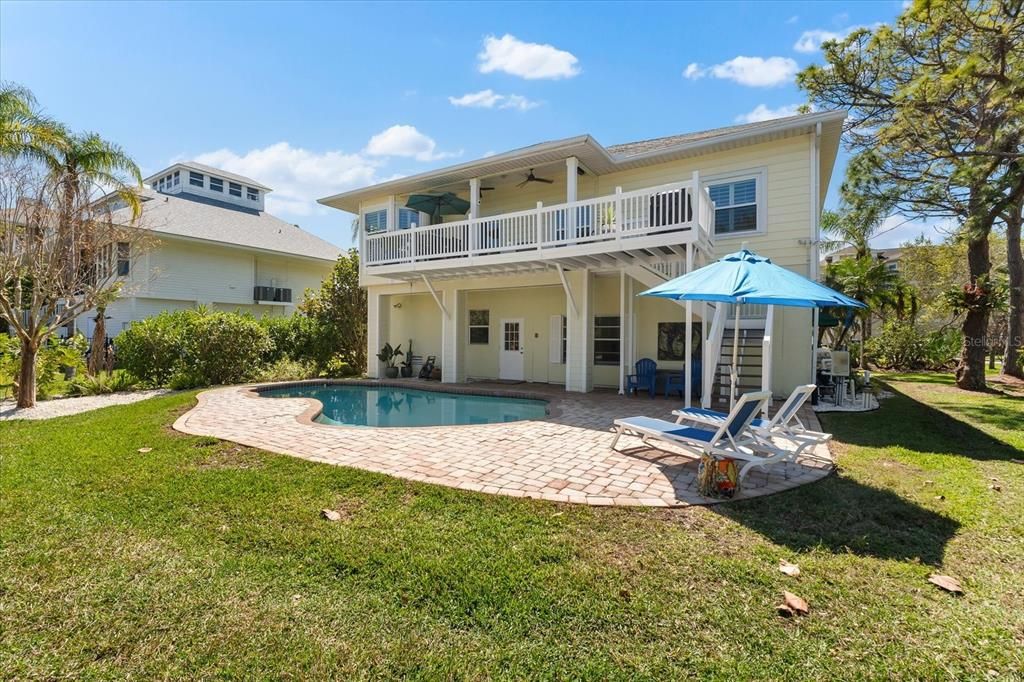 For Sale: $1,083,000 (3 beds, 2 baths, 2692 Square Feet)