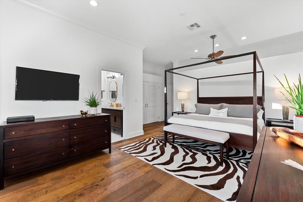 For Sale: $1,083,000 (3 beds, 2 baths, 2692 Square Feet)