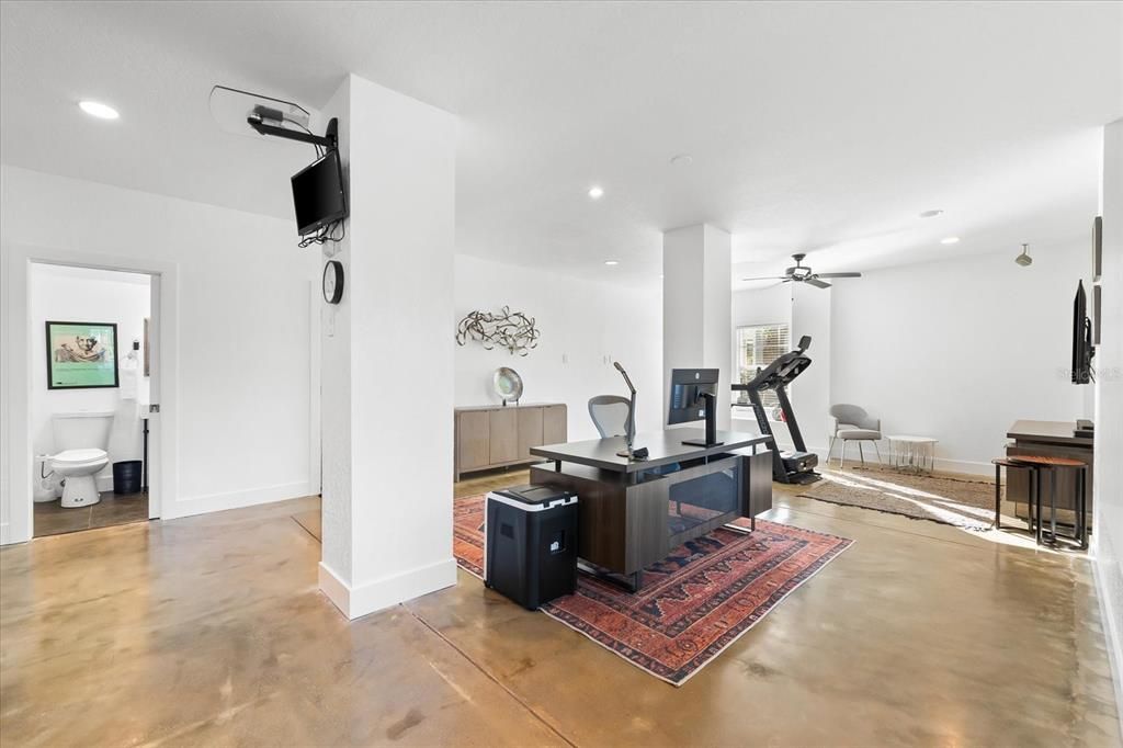 For Sale: $1,083,000 (3 beds, 2 baths, 2692 Square Feet)
