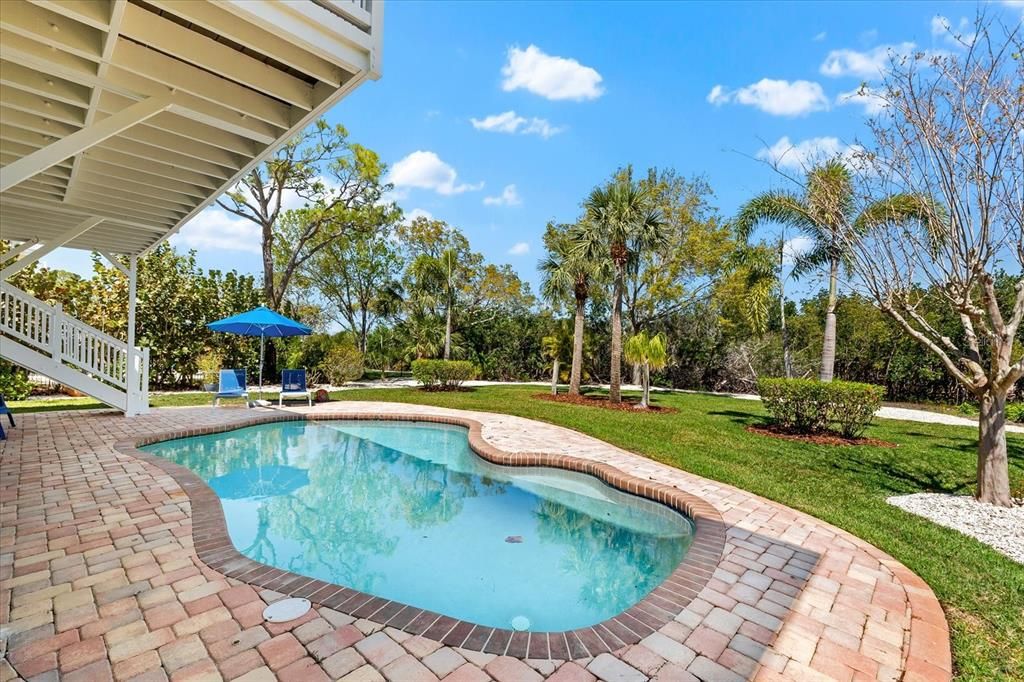 For Sale: $1,083,000 (3 beds, 2 baths, 2692 Square Feet)