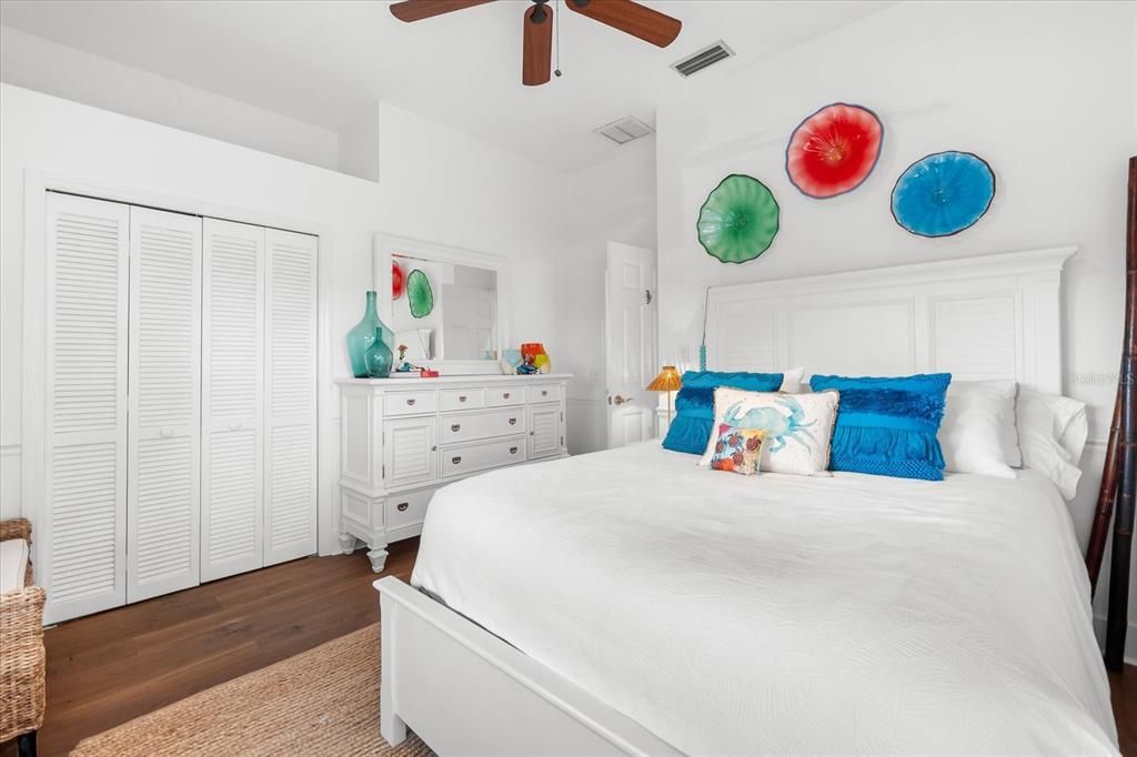 For Sale: $1,083,000 (3 beds, 2 baths, 2692 Square Feet)