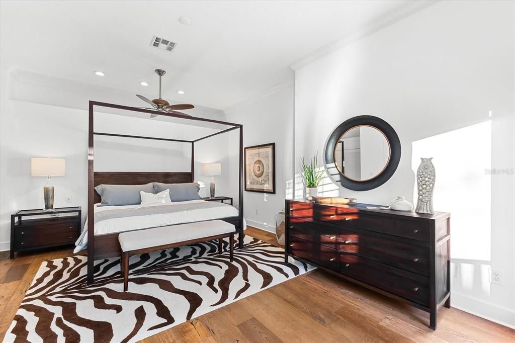 For Sale: $1,083,000 (3 beds, 2 baths, 2692 Square Feet)