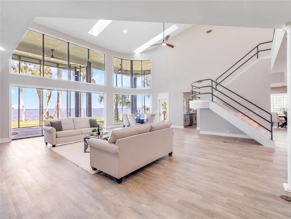 待售: $1,499,900 (5 贝兹, 3 浴室, 4860 平方英尺)